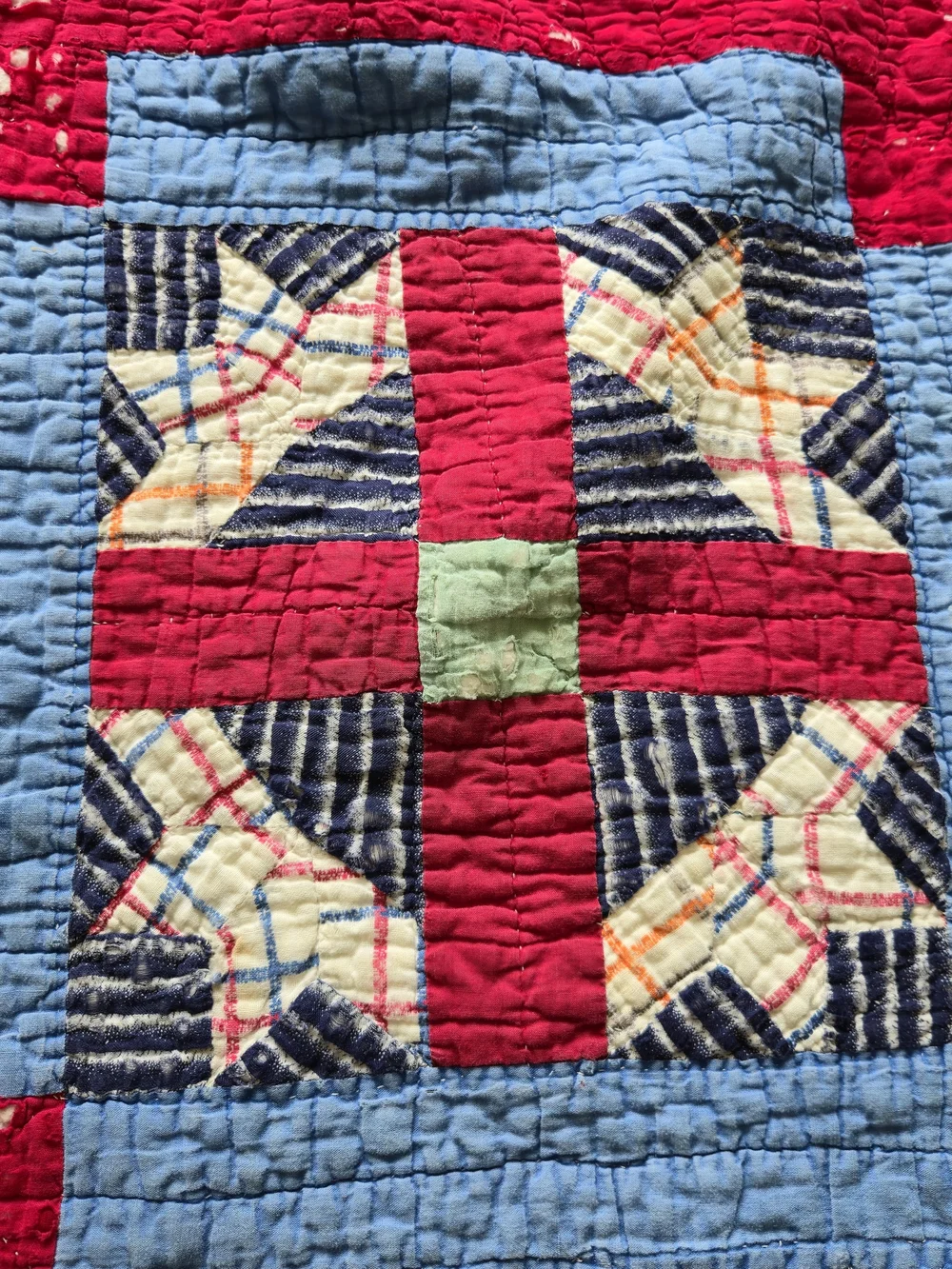 Vintage 1930s-40s Feedsack Churn Dash Cutter Quilt